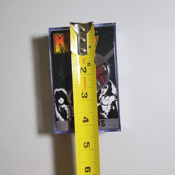 KISS earbuds NIB - Picture 8 of 16